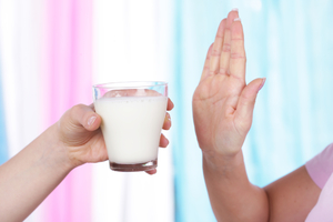 Почему возникает аллергия на молоко?