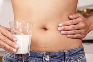 Из-за чего развивается аллергия на молоко?